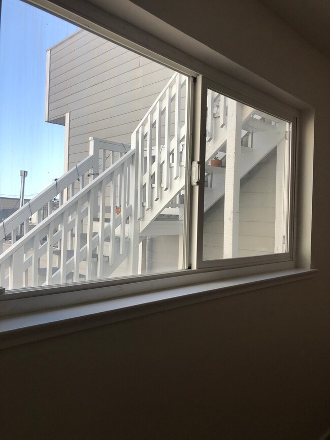 Building Photo - 2233 Taraval St