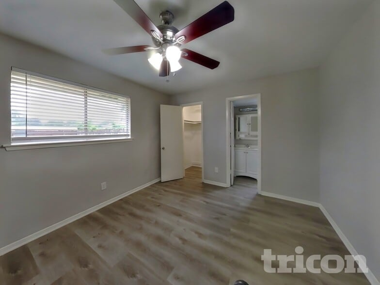 Building Photo - 9007 Gauguin Dr