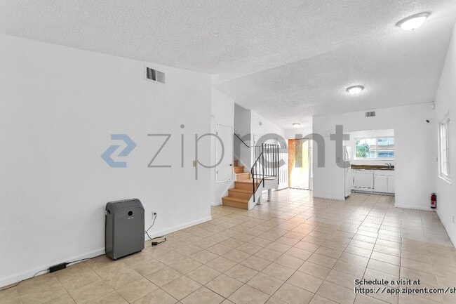 Building Photo - 2412 Sequoia Dr