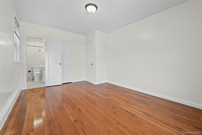 Building Photo - 151-67 27th Ave