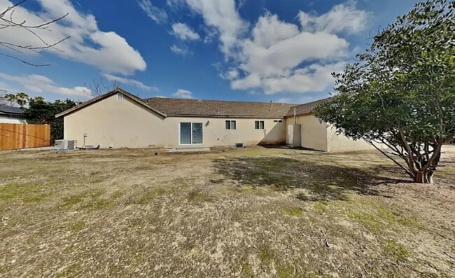 Building Photo - 12451 Telfair Ave