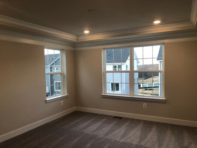 Building Photo - 7870 Johnnycake Rd