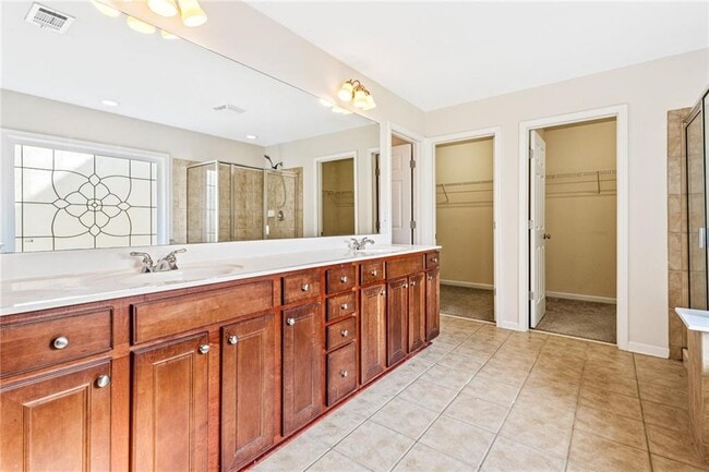 Building Photo - 3062 Eastbrook Terrace