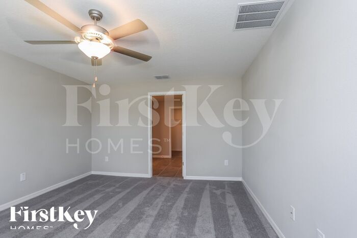 Building Photo - 5050 White Chicory Dr