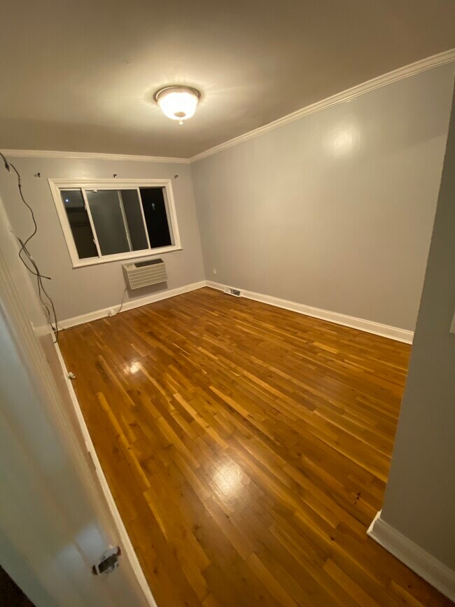 2015 Lafayette Ave 2015 Lafayette Ave Bronx NY 10473 Apartment Finder
