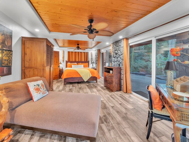 Building Photo - Oceanfront Estate: The Honolii Hale
