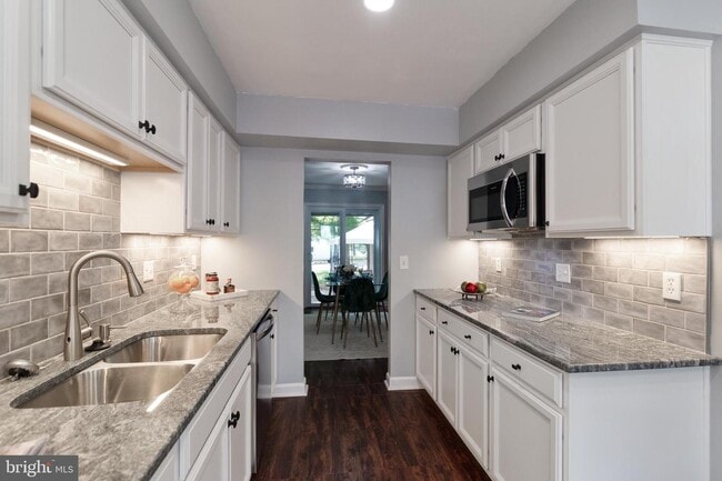 Building Photo - 20300 Thunderhead Way