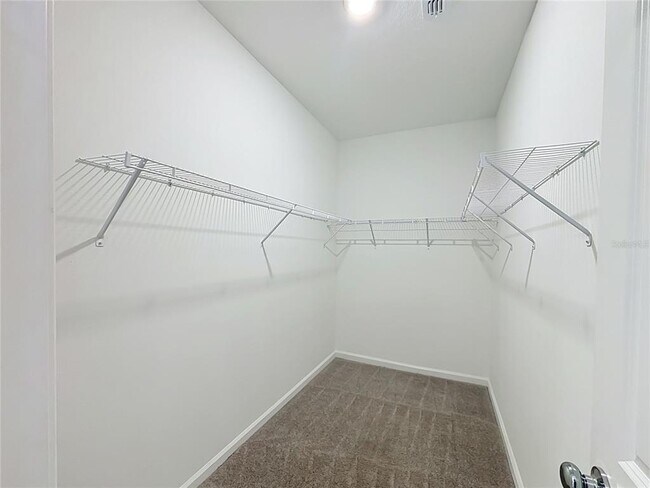 Building Photo - 331 Sol Vis Dr