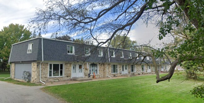 Primary Photo - 709 S Timmers Ln