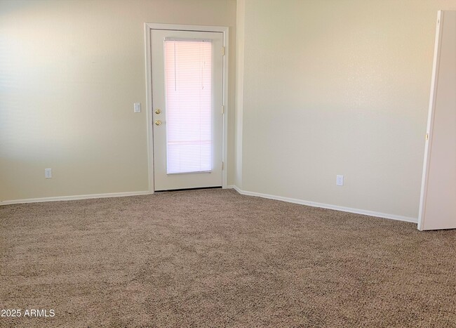 Building Photo - 7220 S 55th Dr