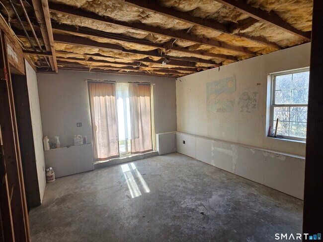 Building Photo - 15 Mc Donald Ave