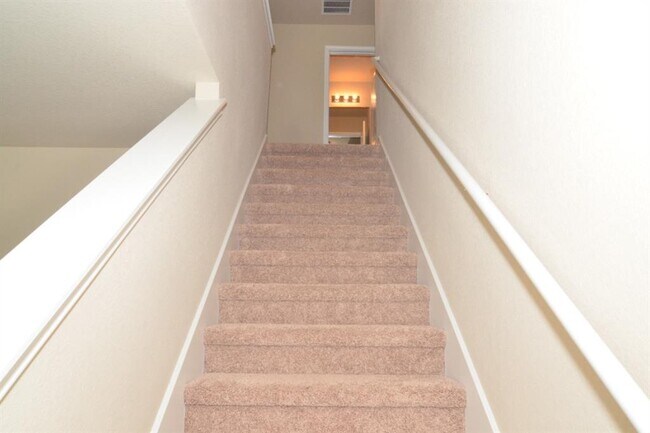 Building Photo - 261 Northern Flicker St
