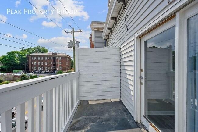 Building Photo - 1516 William Howard Taft Rd