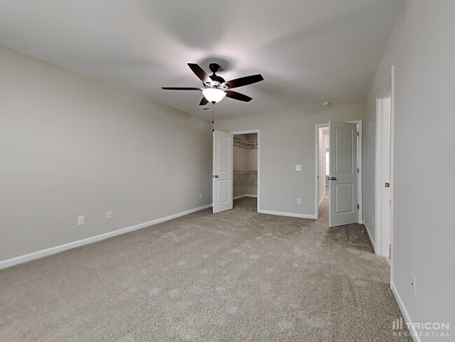 Building Photo - 364 Eastfair Dr