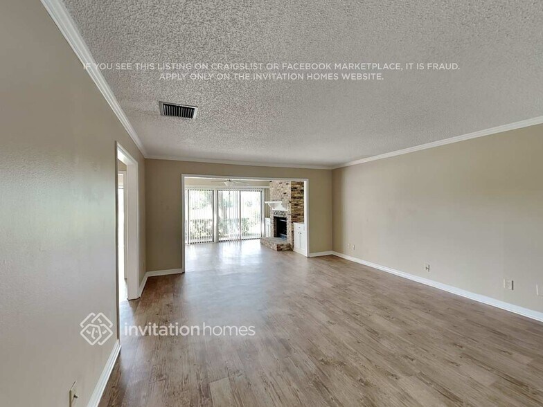 Building Photo - 1535 Lake Marion Dr