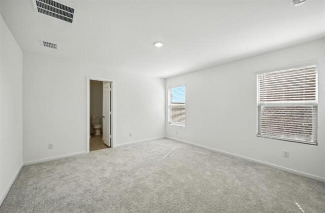 Building Photo - 205 Ashbrook St