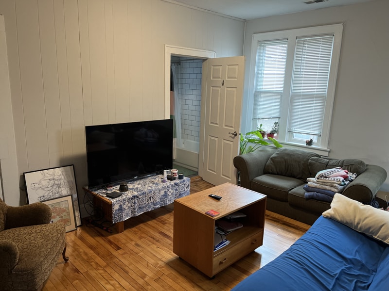 Building Photo - 1435 Marshall St NE