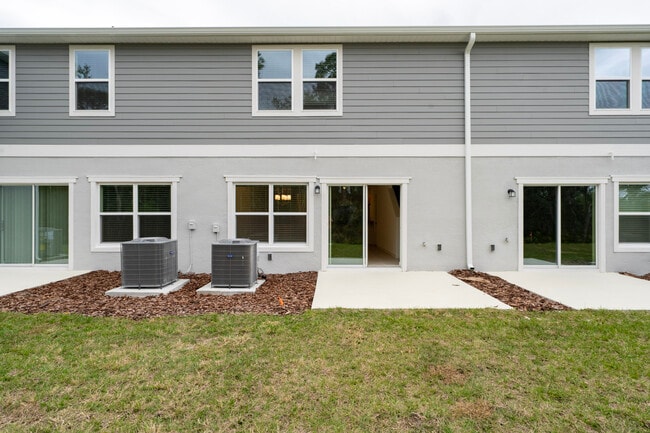 Building Photo - 2814 Raindrop Run St