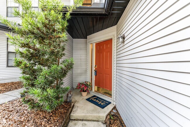 Building Photo - 831 NW 42nd Terrace