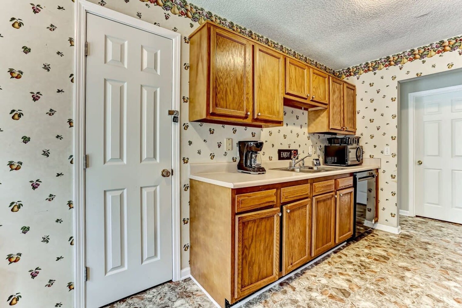 Building Photo - 105 Crossvine Ct