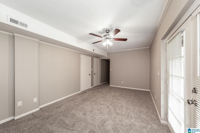 Building Photo - 1626 Mardis Dr