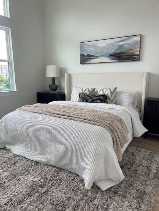 Building Photo - 2103 Holman St