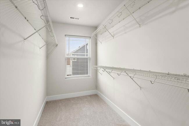 Building Photo - 304 Sweetbay Rd