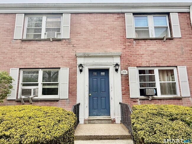 Building Photo - 231 Seaton Rd