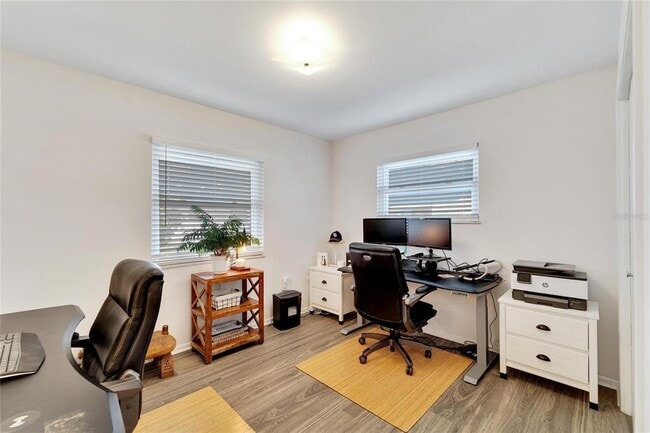 Building Photo - 1216 Hacienda Dr