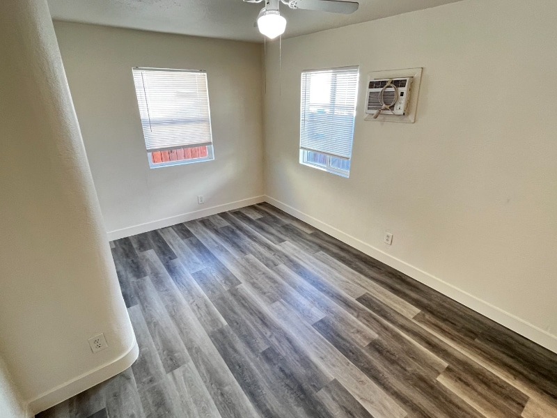 Building Photo - 1604 N H St