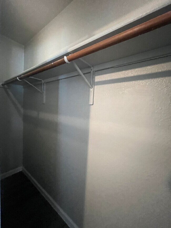 Building Photo - Move-In Ready 4-Bedroom Home Near Tesla, Airport & Downtown Austin