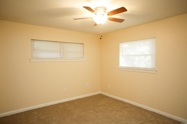 Building Photo - 6914 Juniper Rd