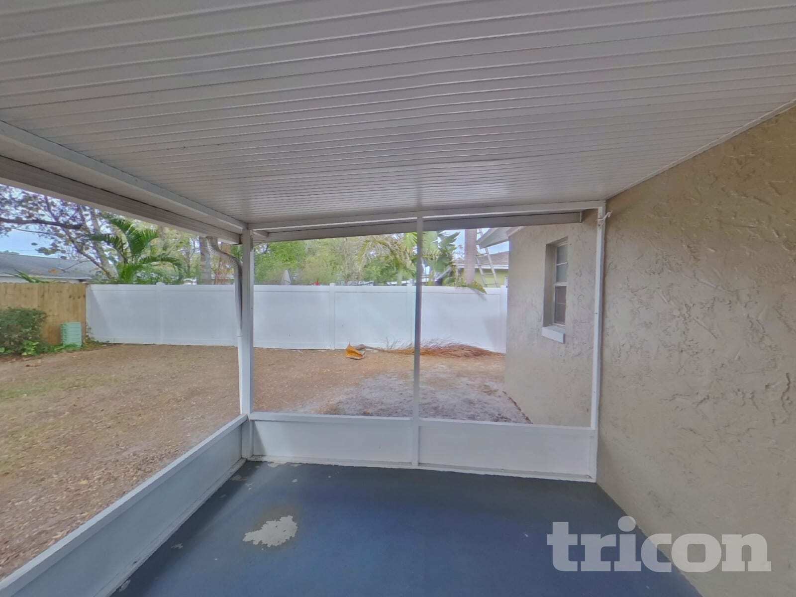 Building Photo - 1002 Saxon Ct