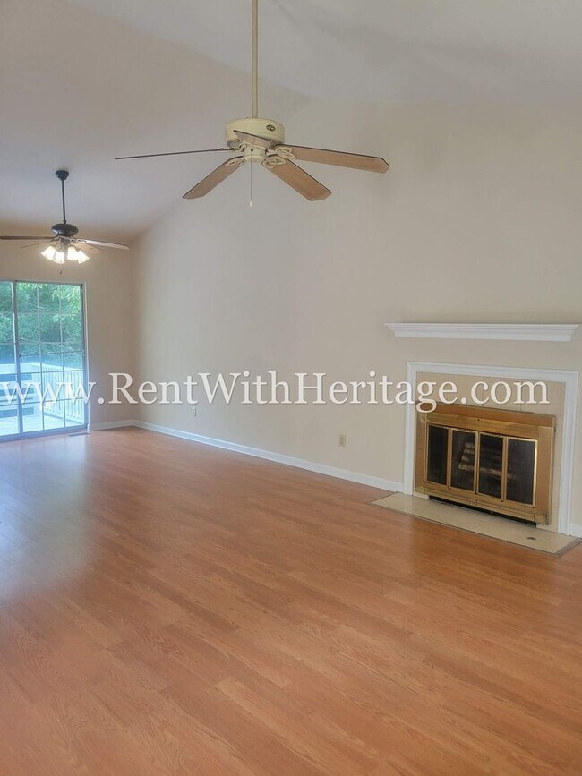 Building Photo - WOW!!!! GREAT HOME WITH PARTIAL FINISHED B...