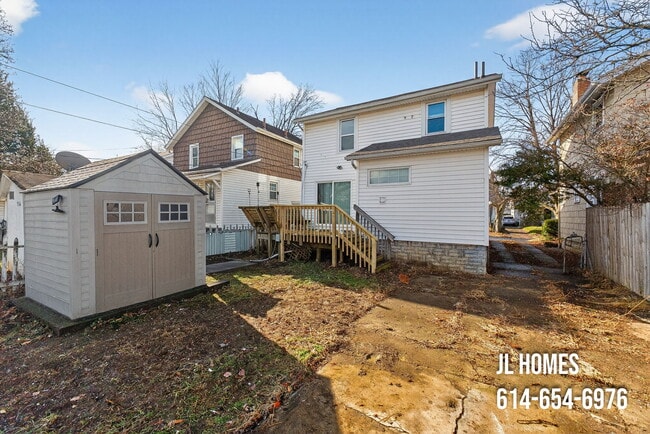 Building Photo - 512 Larcomb Ave