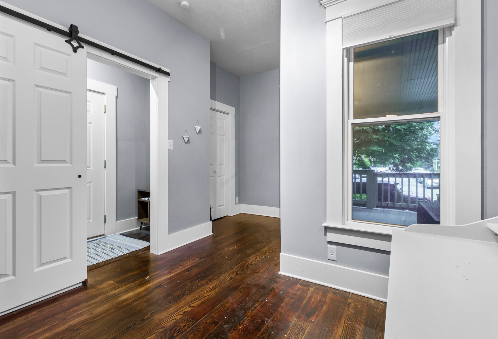 Building Photo - 1112 Clinton St