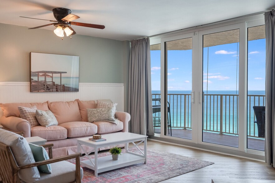 Building Photo - 7205 Thomas Dr