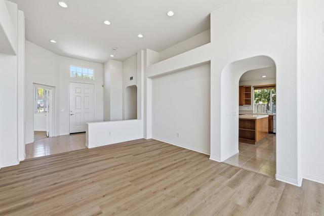 Building Photo - 1359 Sparrow Rd