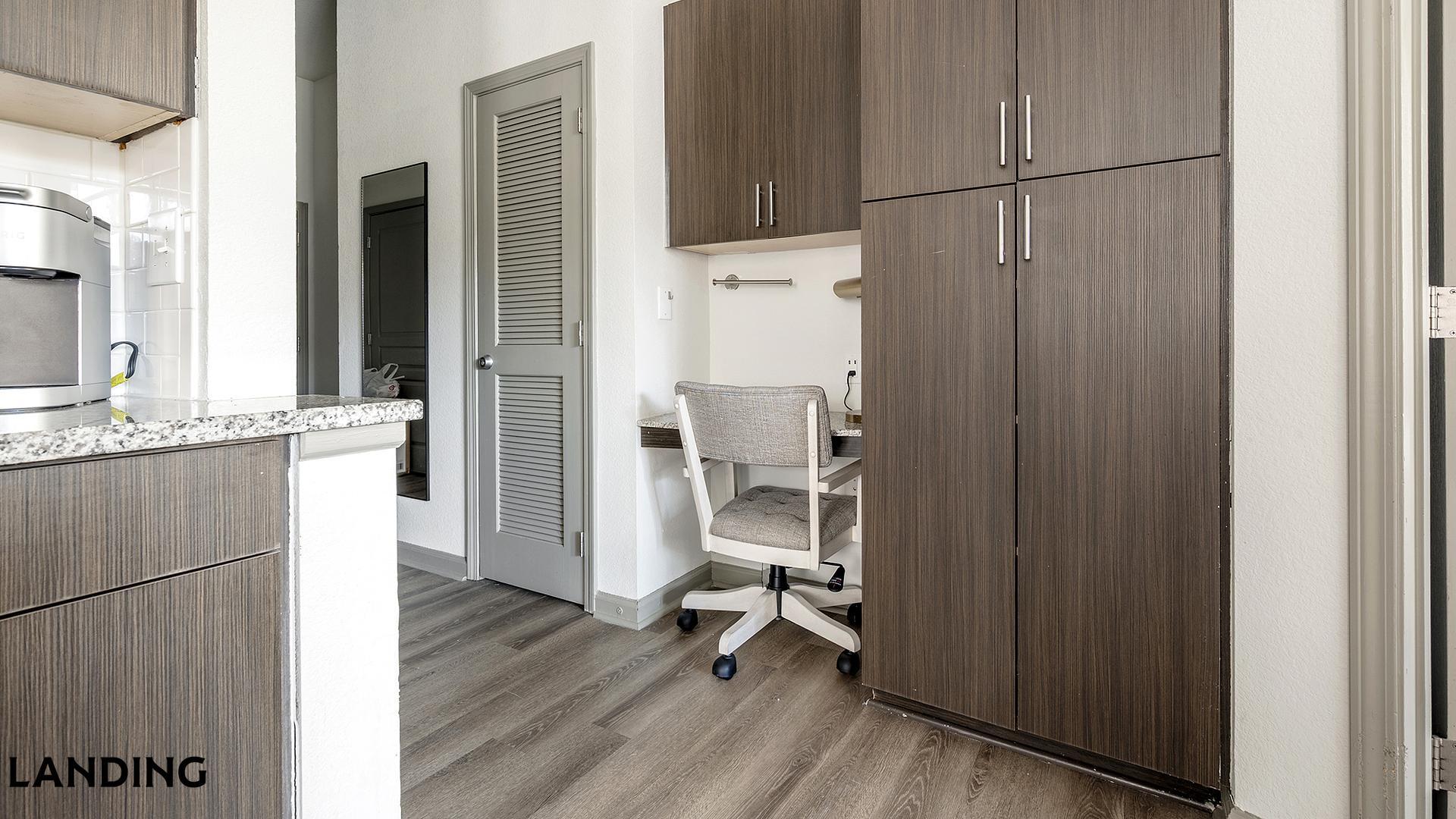 Building Photo - 10051 Perimeter Station Dr