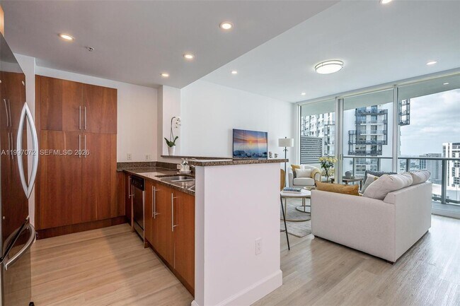 Building Photo - 300 S Biscayne Blvd