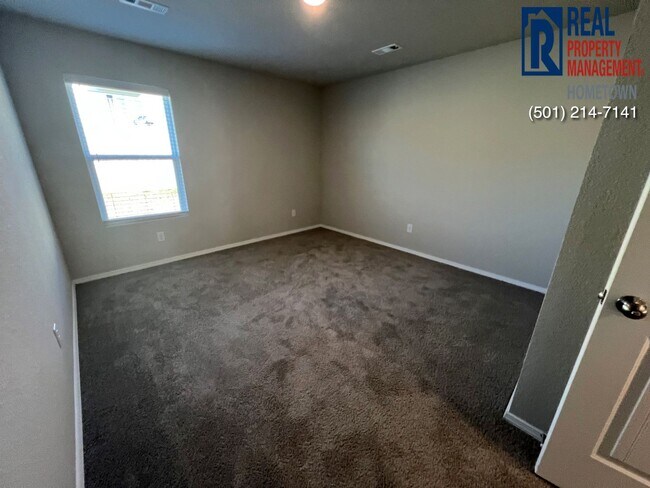 Building Photo - 2248 Bentwood Dr