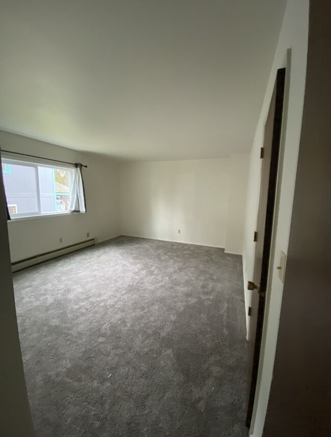 Building Photo - 2406 W 34th Ave