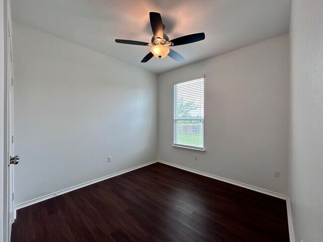 Building Photo - 9117 Southwick Dr