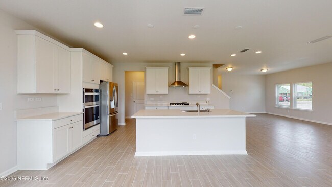 Building Photo - 45 Newton Ln