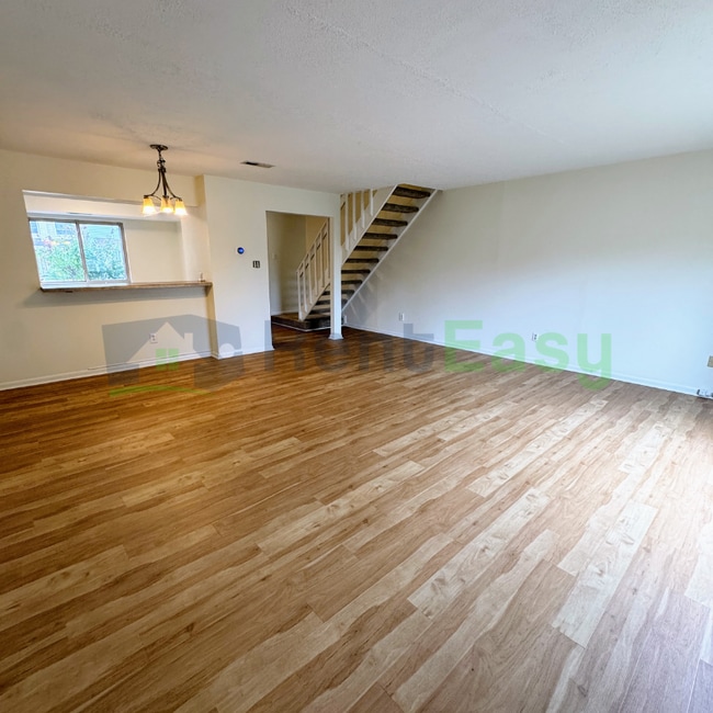 Building Photo - 3606 Chimney Creek Dr