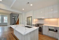 Building Photo - 1724 2nd St NW
