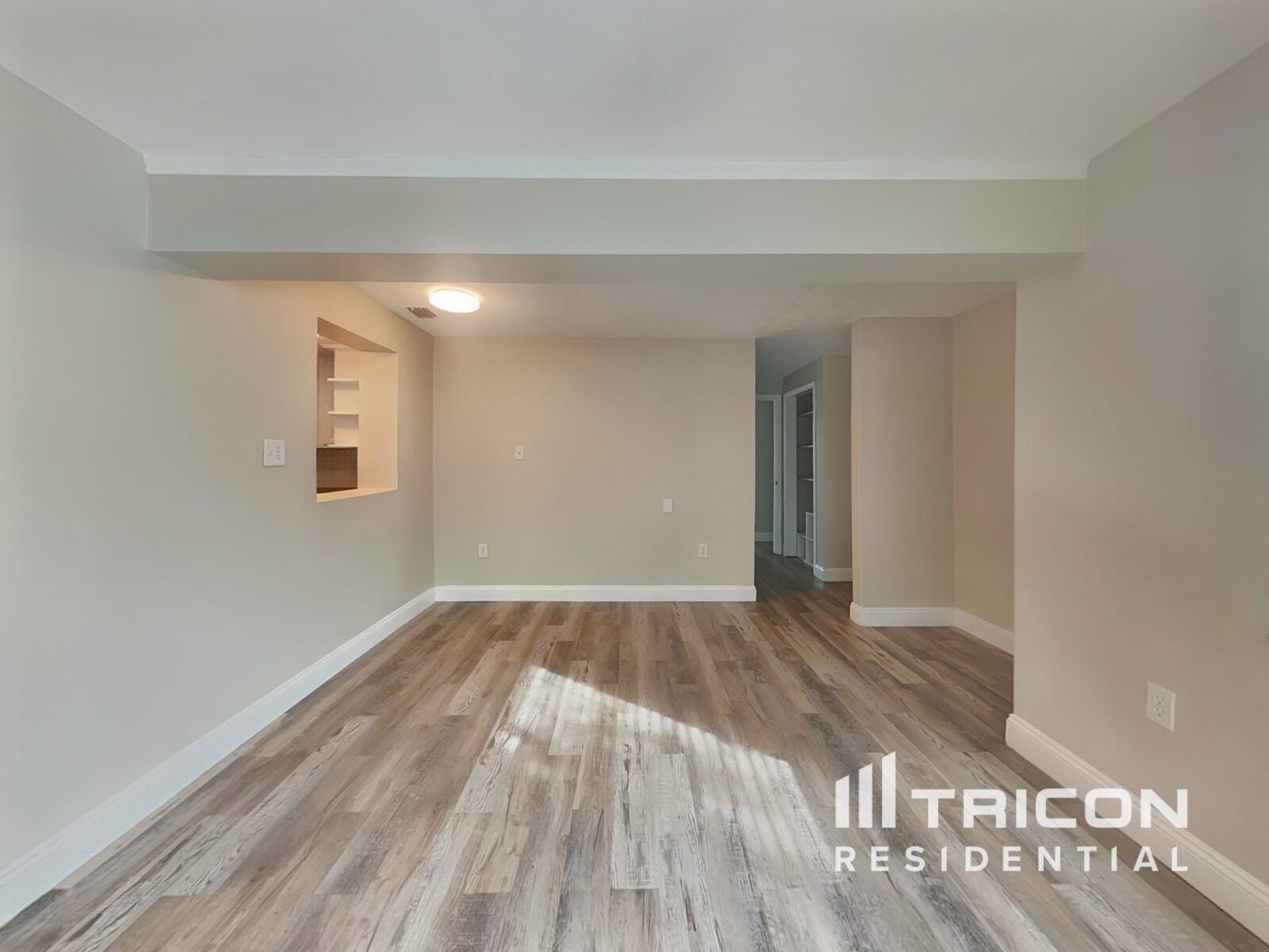 Building Photo - 1715 Scott St