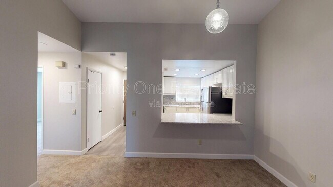 Building Photo - 2876 Englewood Way