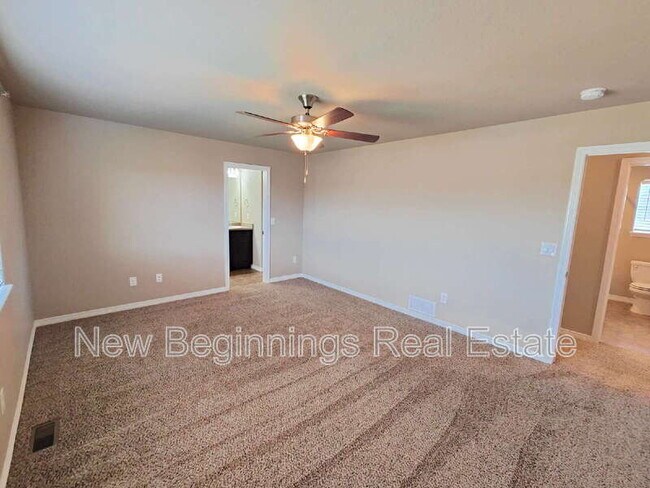 Building Photo - 6134 Meadowbank Ln