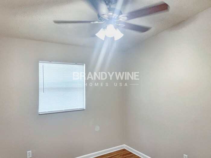 Building Photo - 922 Westgate Dr